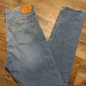 Women Levi Jeans 501 button fly